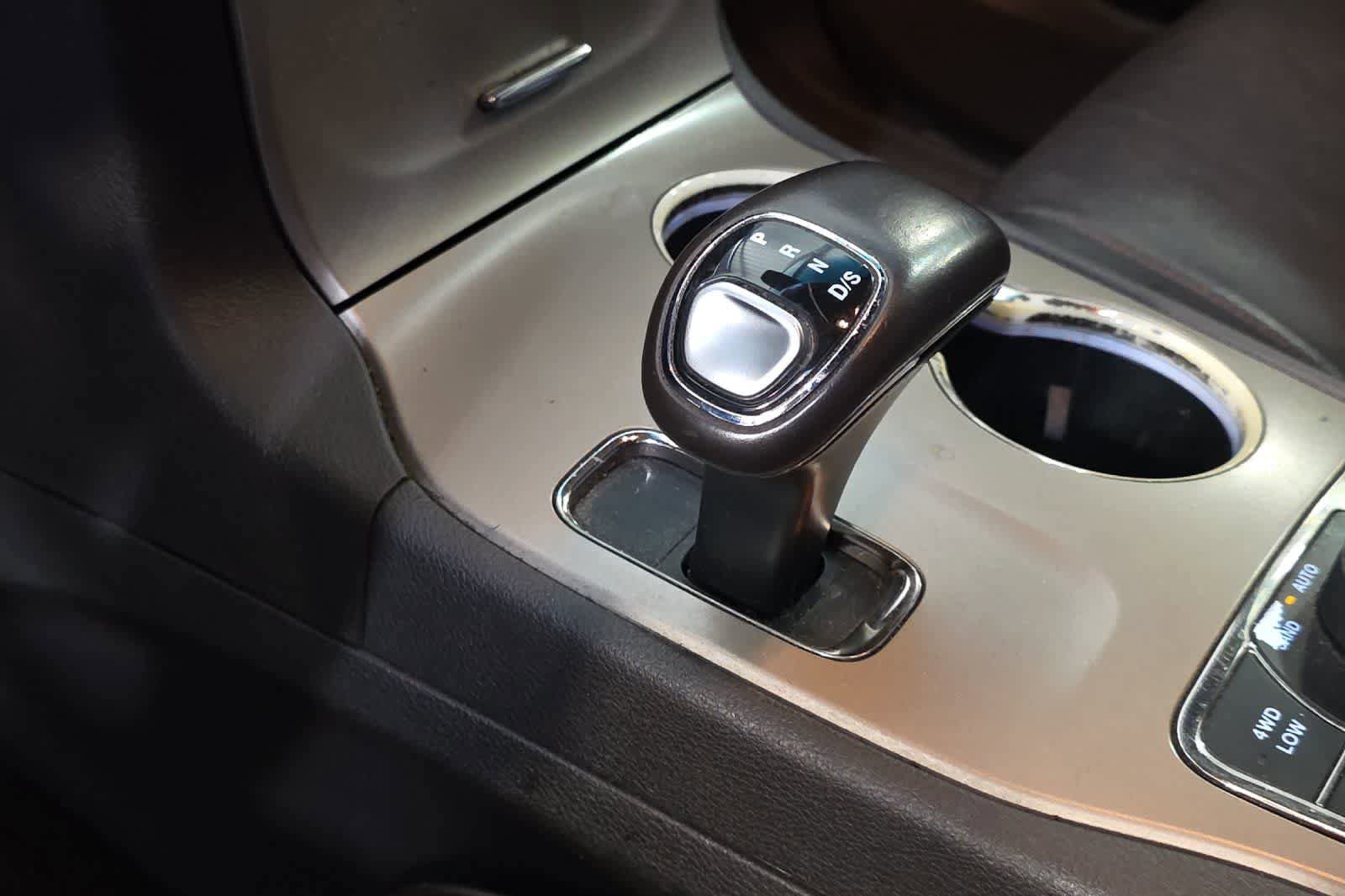 Used 2015 Jeep Grand Cherokee Summit AWD/4WD image 23