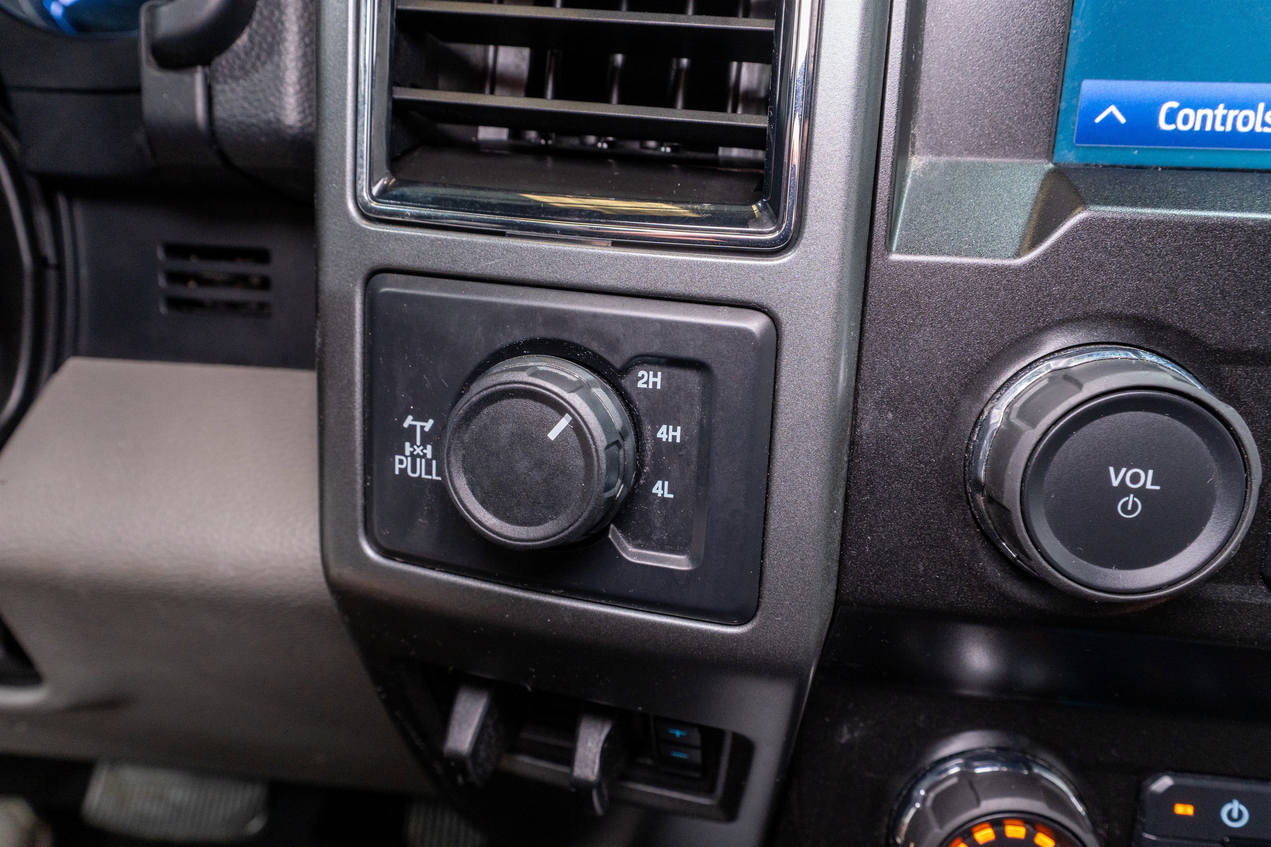 Used 2021 Ford F250 XLT w/ Tremor Off-Road Package AWD/4WD image 24