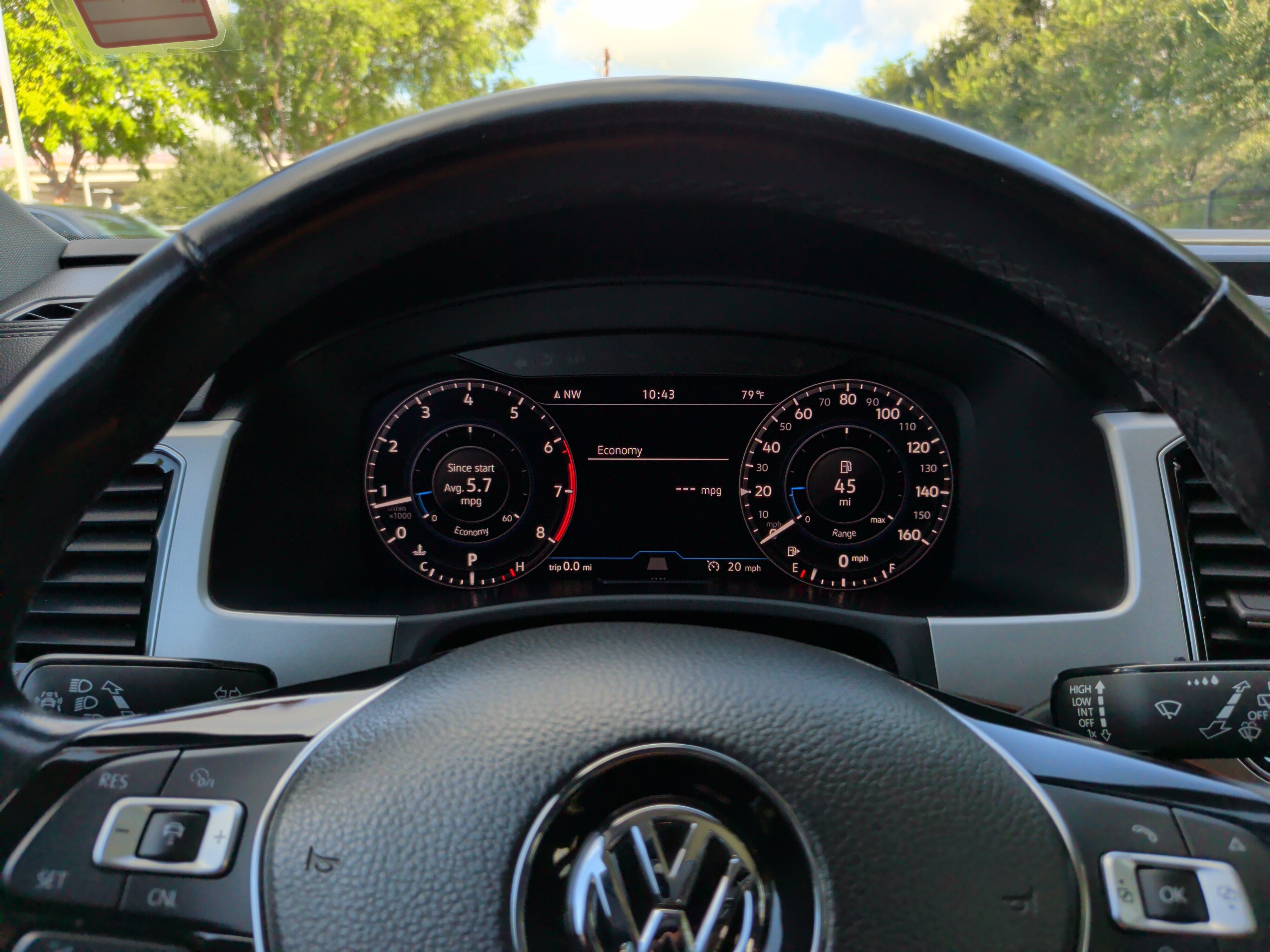 Used 2018 Volkswagen Atlas SEL Premium AWD/4WD image 16