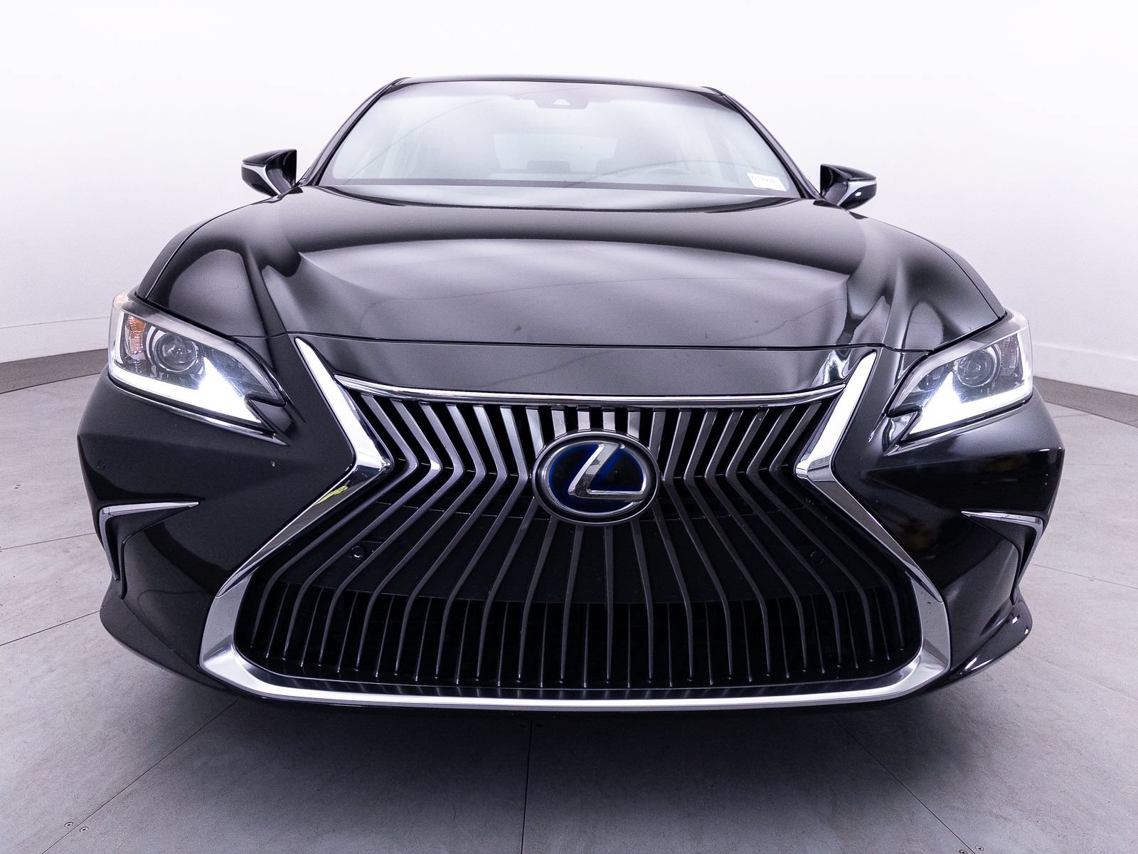 Used 2020 Lexus ES 300h w/ Premium Package FWD image 15