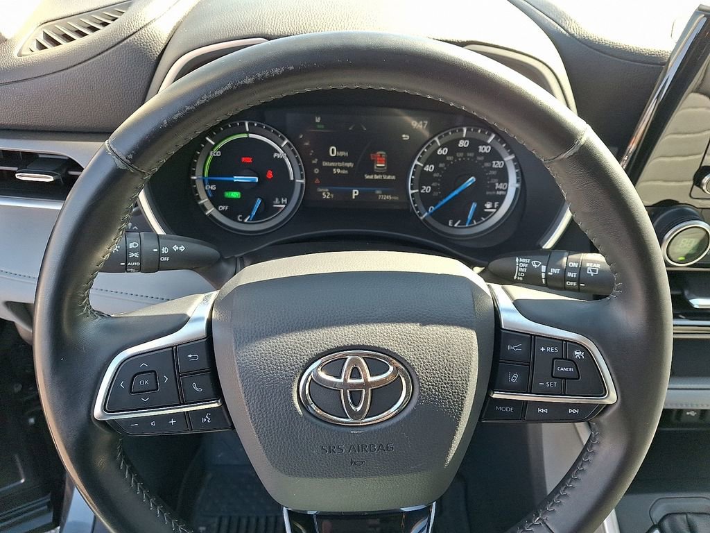 Used 2020 Toyota Highlander XLE image 20