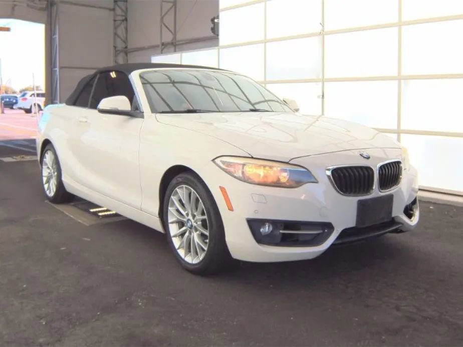 Used 2016 BMW 228i xDrive Convertible AWD/4WD image 1