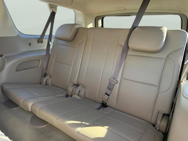 Used 2019 Chevrolet Suburban LT image 23