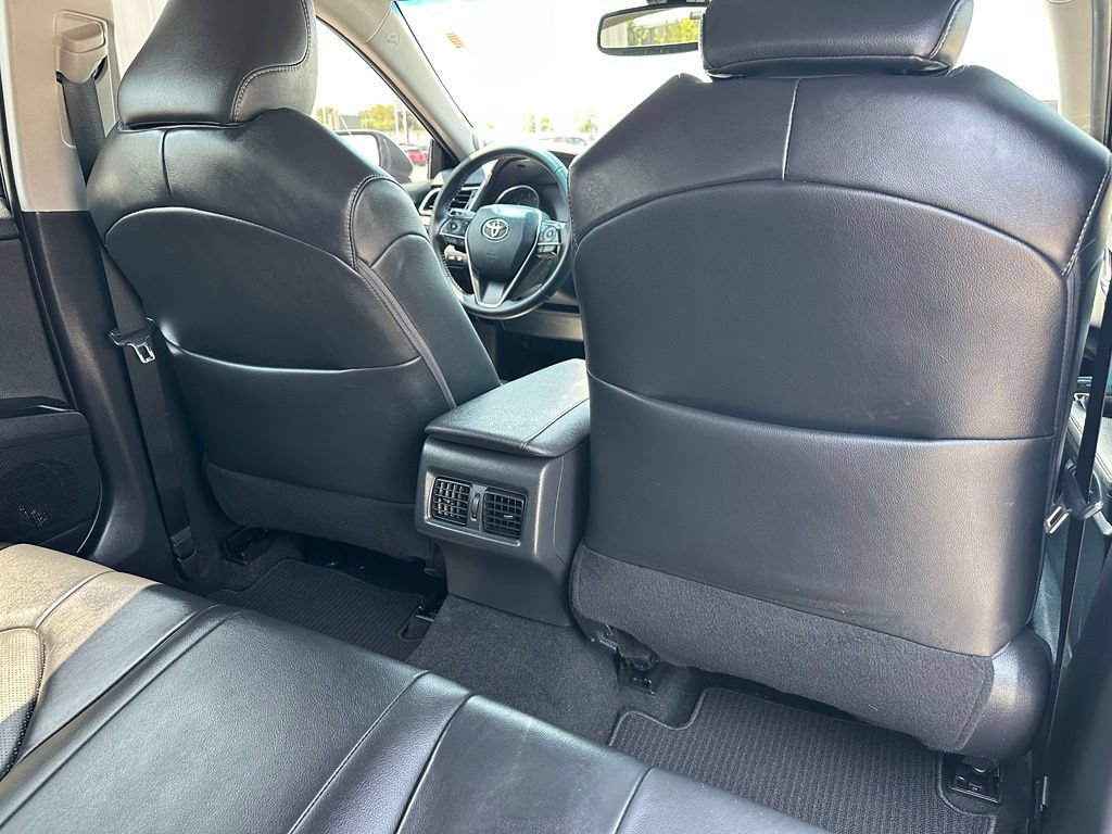 Used 2018 Toyota Camry XSE FWD image 26