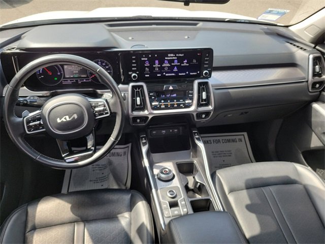 Used 2022 Kia Sorento EX w/ Panoramic Sunroof Package image 23
