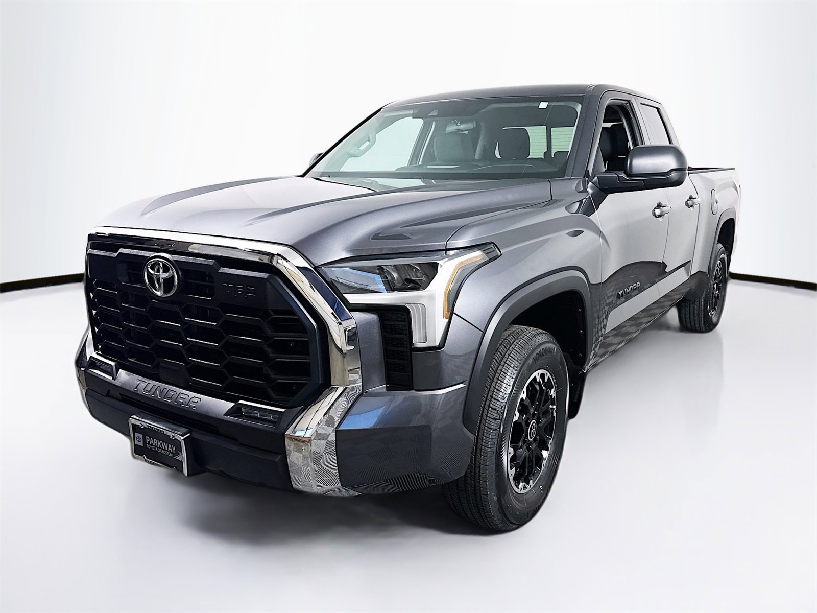 Used 2023 Toyota Tundra SR5 image 3