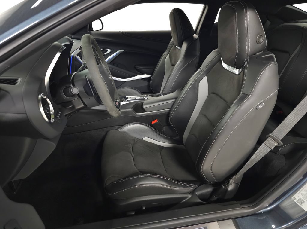 Used 2023 Chevrolet Camaro SS RWD image 16