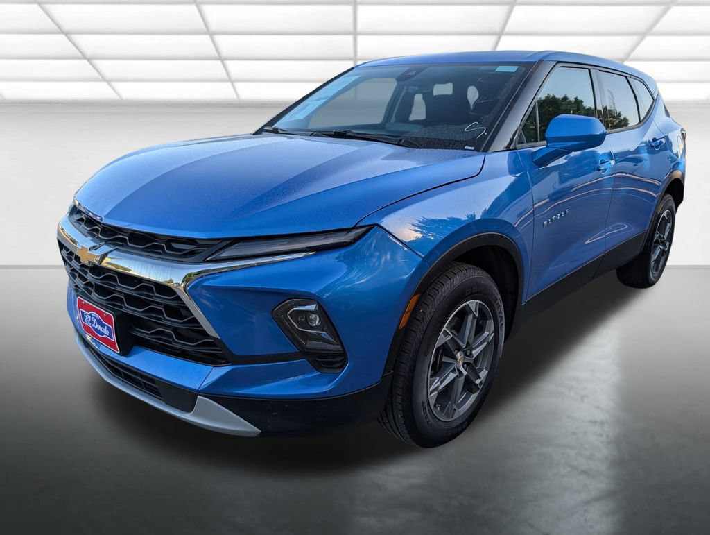 Used 2026 Chevrolet Blazer LT FWD image 23