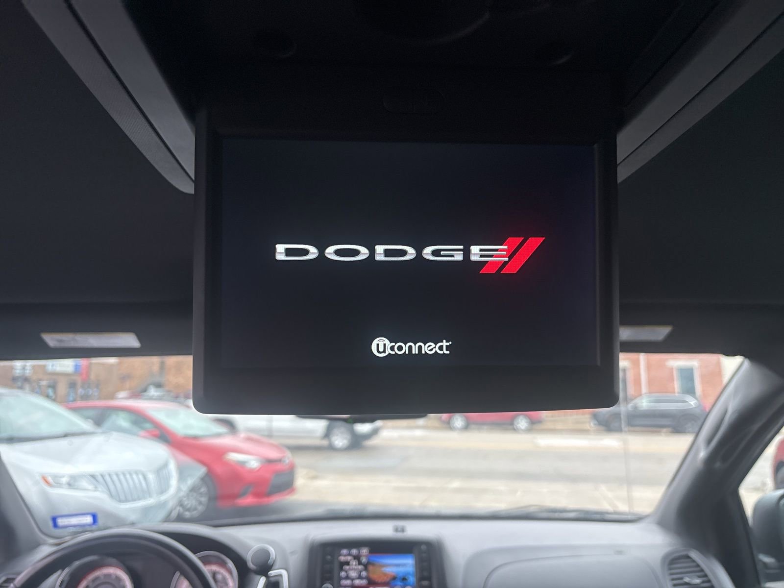 Used 2016 Dodge Grand Caravan SXT image 13