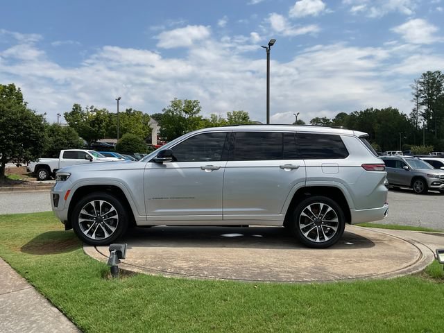 Used 2023 Jeep Grand Cherokee L Overland RWD image 4