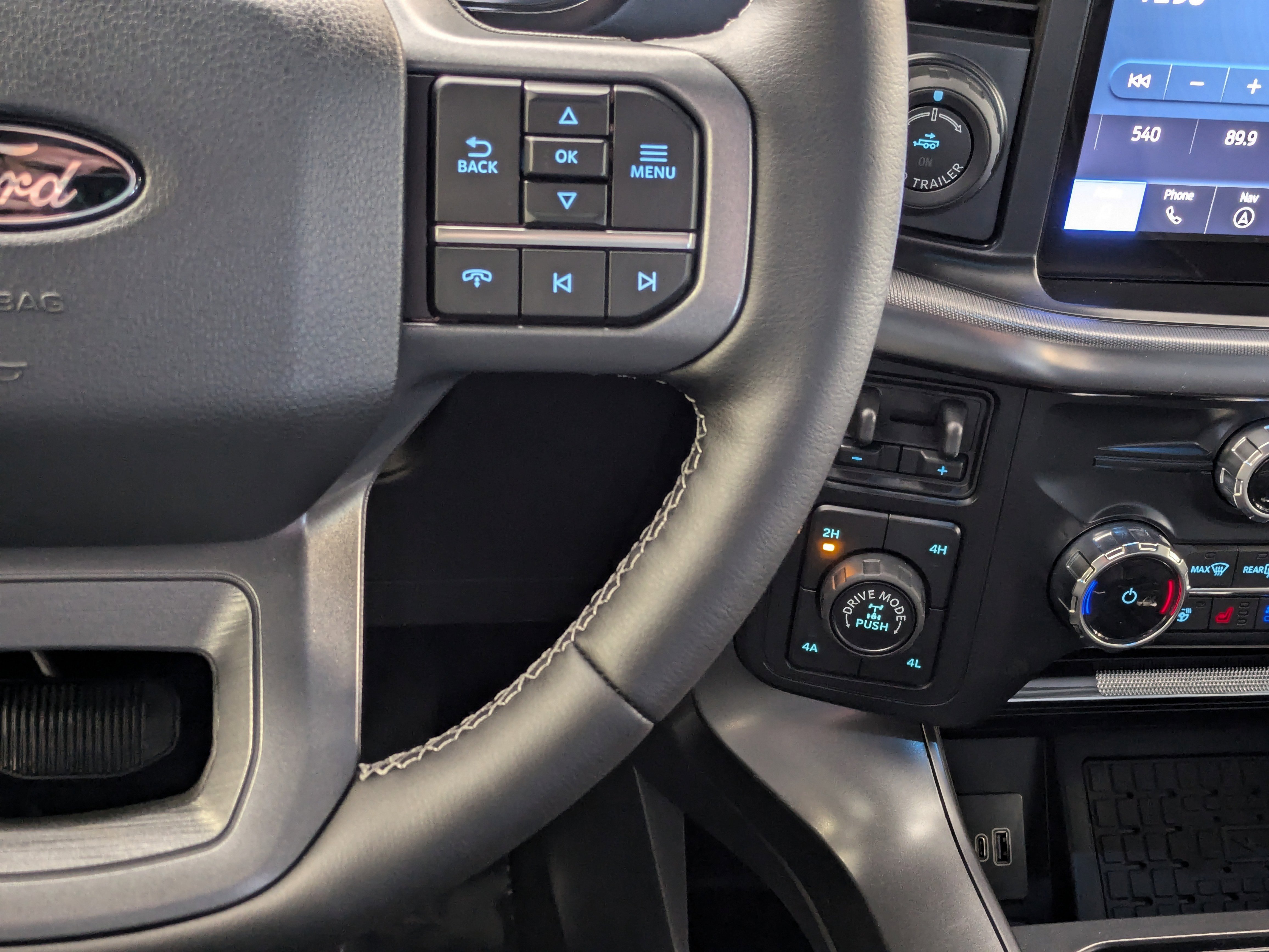 New 2025 Ford F150 Lariat w/ Equipment Group 502A High image 43