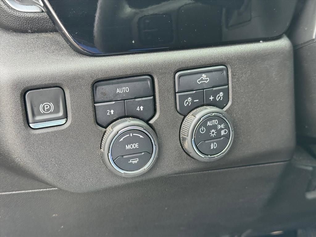 Used 2022 Chevrolet Silverado 1500 RST AWD/4WD image 21
