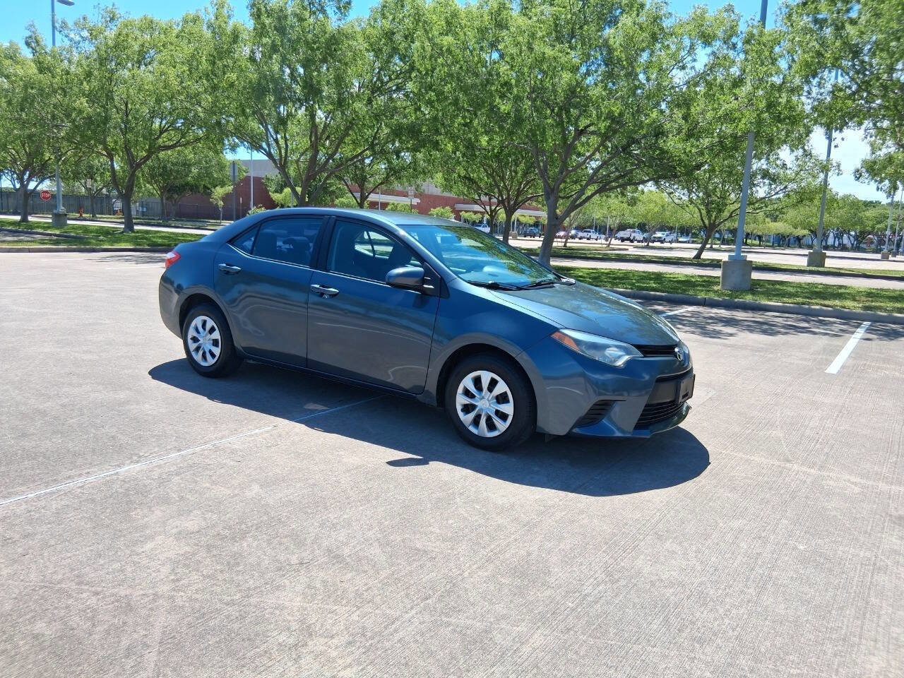 Used 2015 Toyota Corolla L image 8