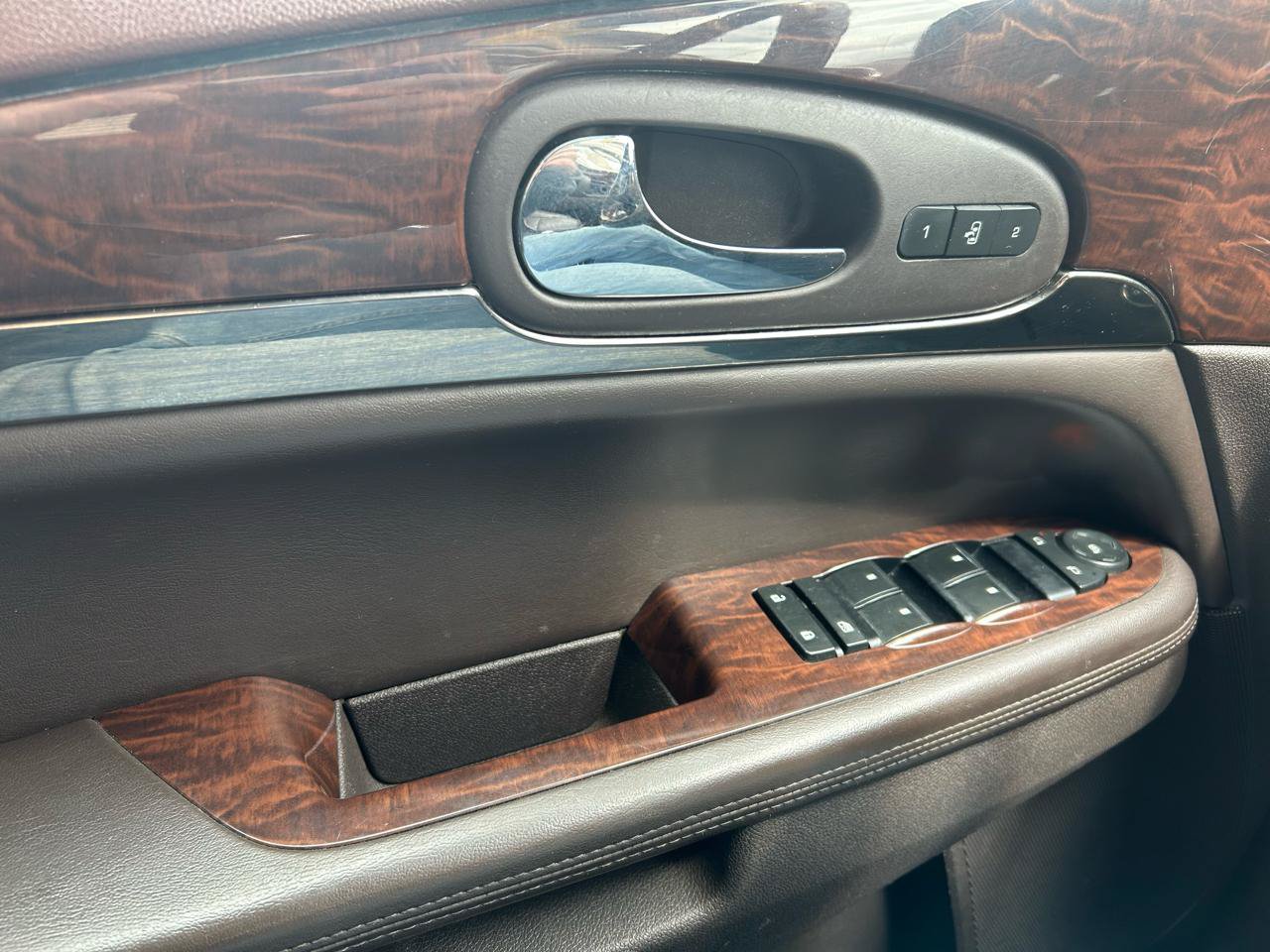 Used 2013 Buick Enclave Leather FWD image 29