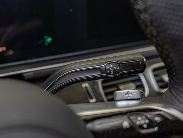 Used 2026 Mercedes-Benz GLS 450 4MATIC image 17