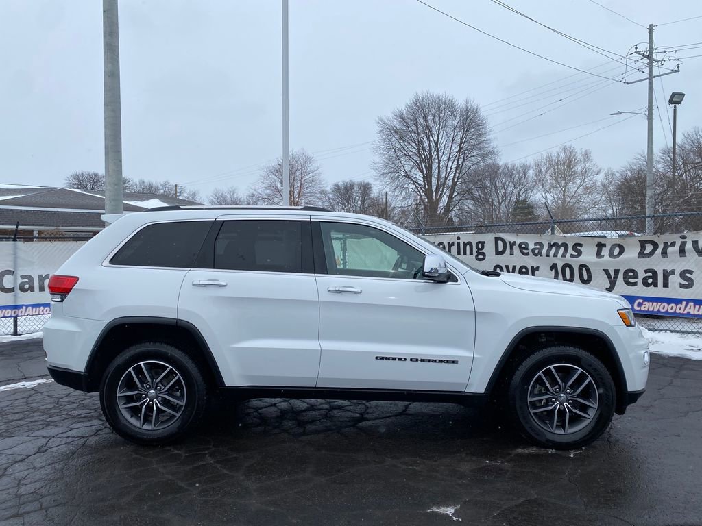 Used 2018 Jeep Grand Cherokee Limited image 2