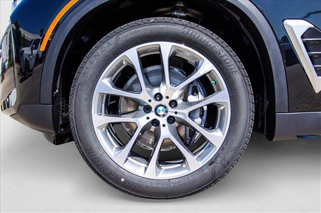 New 2026 BMW X5 xDrive40i w/ Premium Package image 9