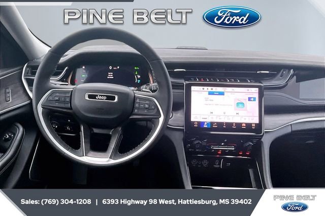 Used 2023 Jeep Grand Cherokee 4WD 4xe image 5