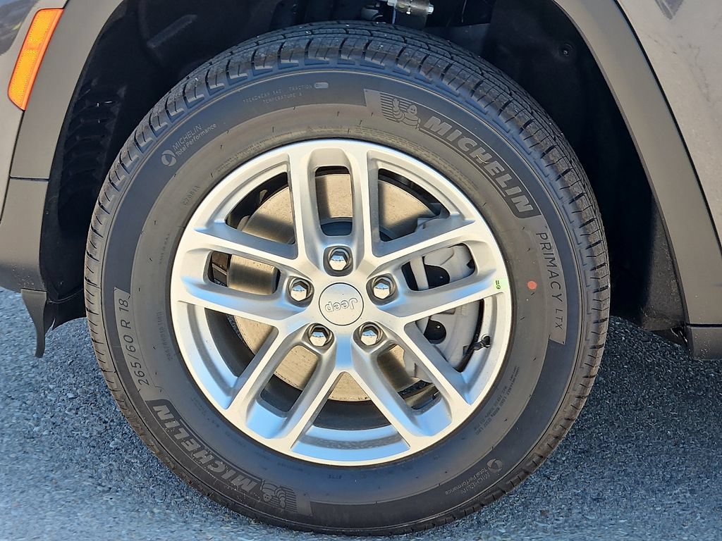 New 2026 Jeep Grand Cherokee L 4WD image 9