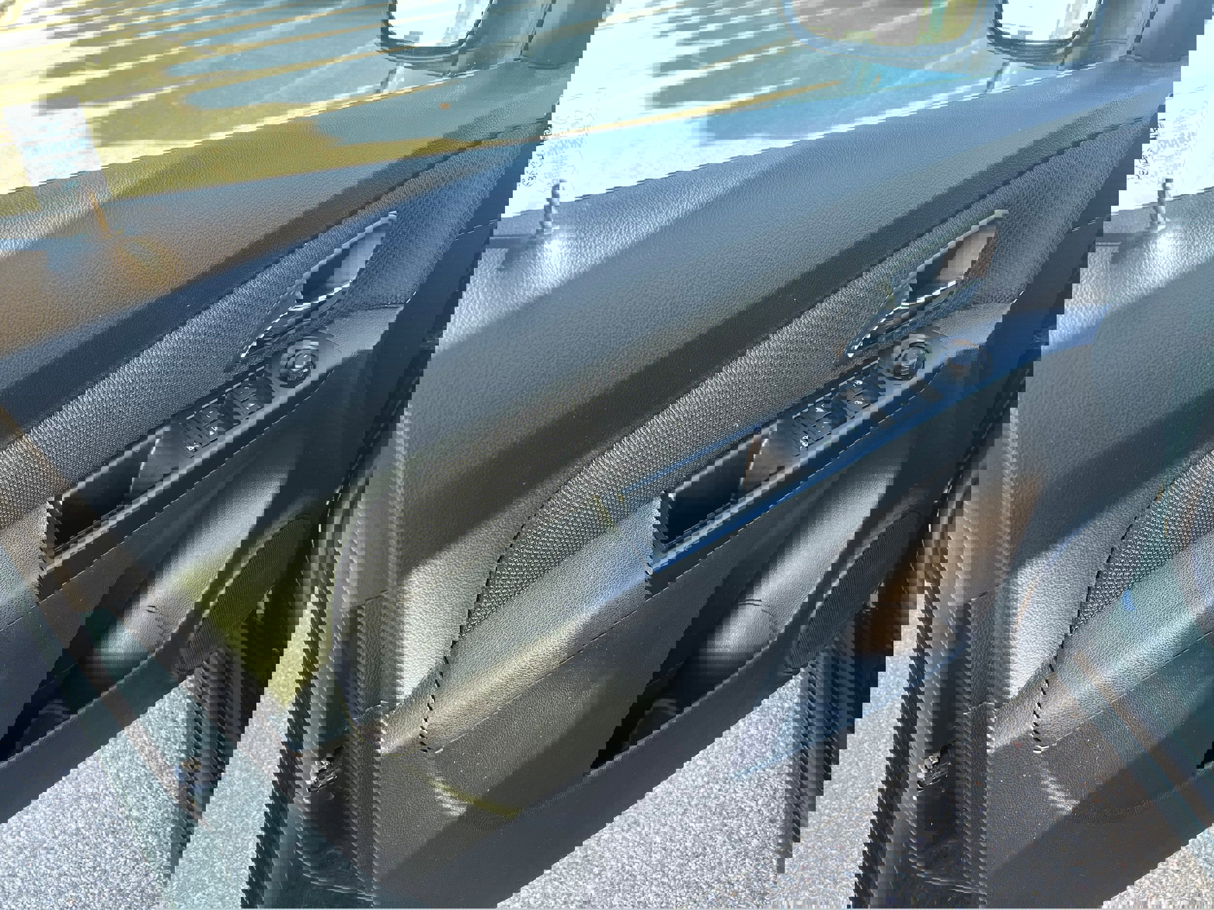 Used 2014 Chevrolet Cruze LT image 17