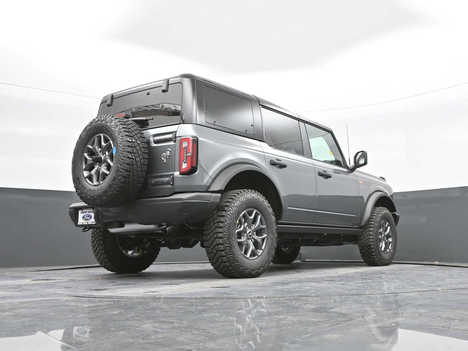 New 2025 Ford Bronco Badlands image 60