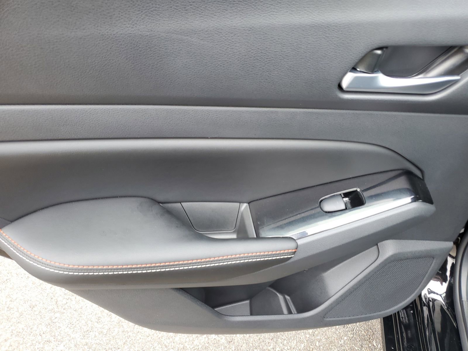 Used 2025 Nissan Altima 2.5 SR w/ SR Premium Package image 16