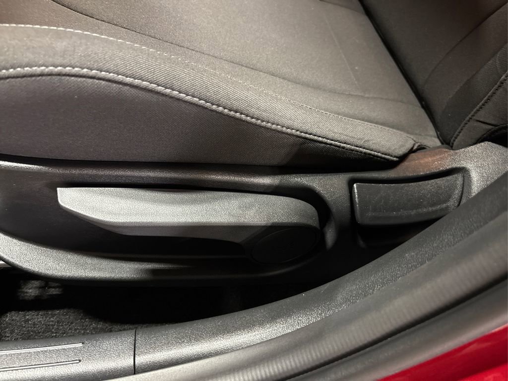 Used 2024 Hyundai Elantra SEL image 22