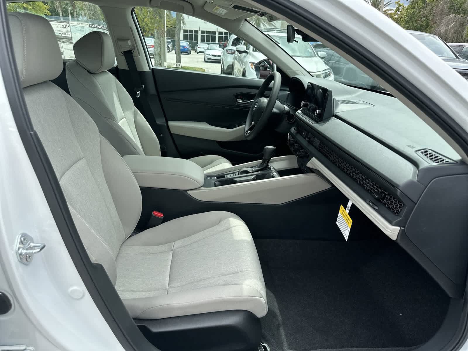 Used 2025 Honda Accord LX image 17