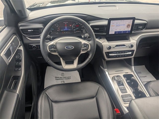 Used 2024 Ford Explorer XLT w/ Equipment Group 202A image 29