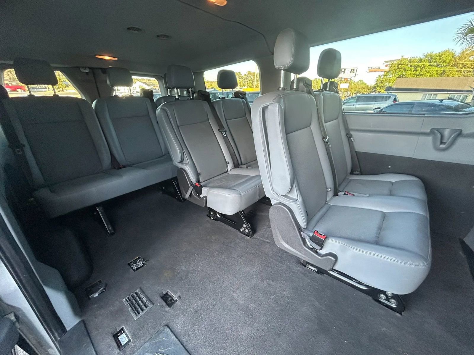 Used 2015 Ford Transit 150 XLT RWD image 11
