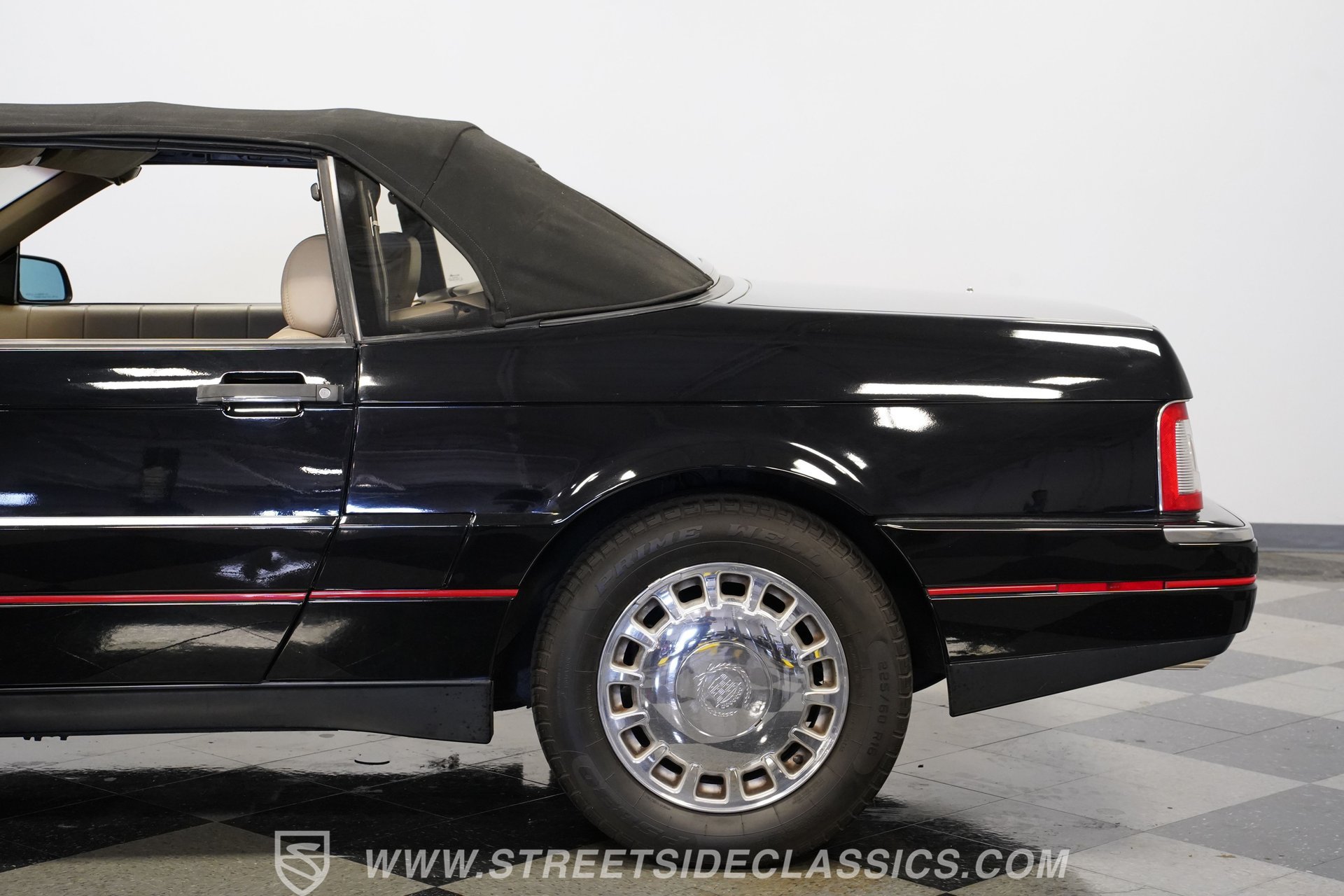 Used 1993 Cadillac Allante FWD image 25
