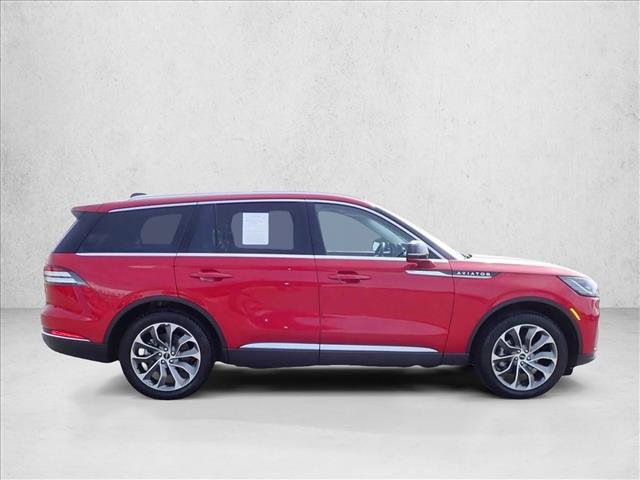 Used 2025 Lincoln Aviator Reserve w/ Illumination Package AWD/4WD image 5