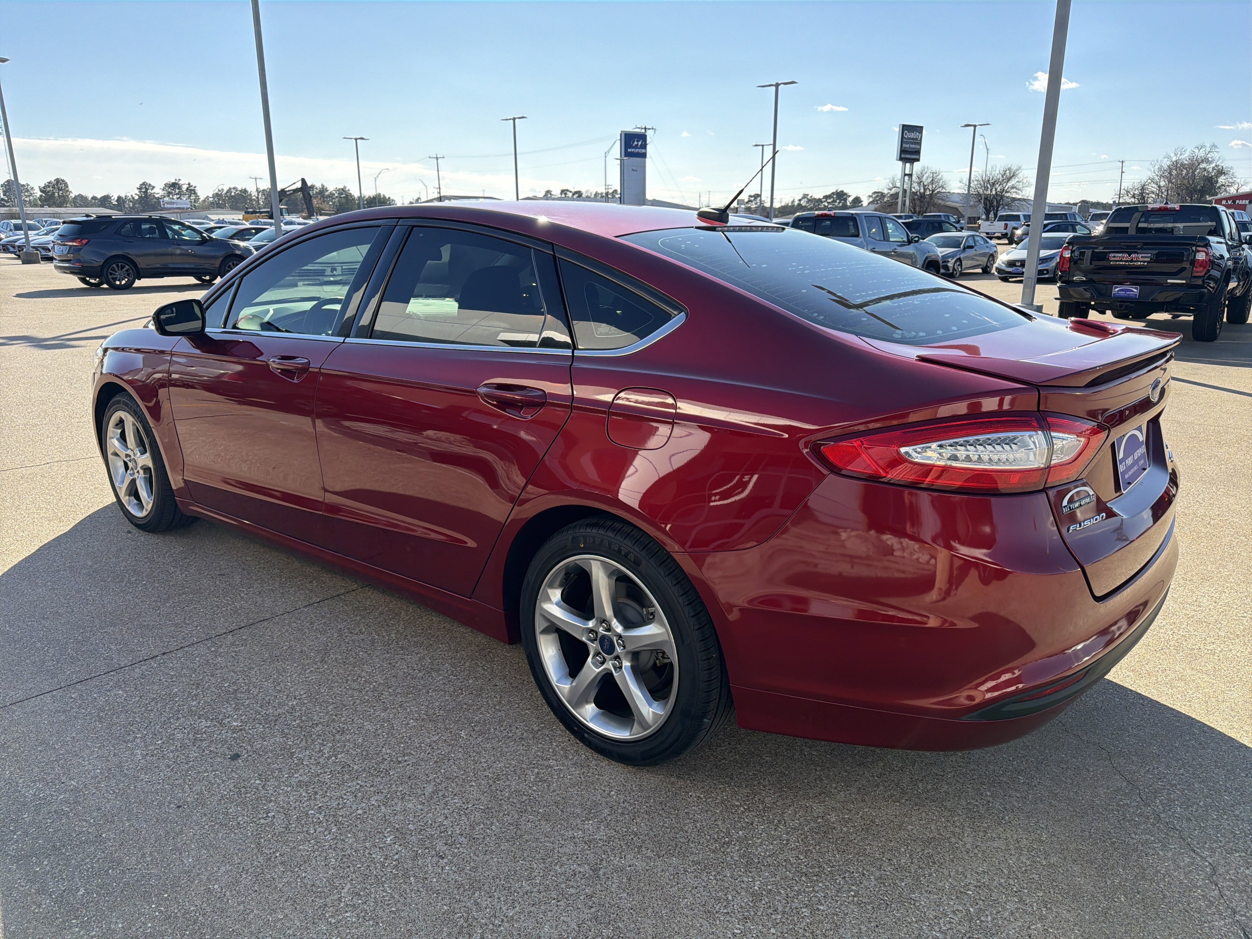 Used 2014 Ford Fusion SE image 4