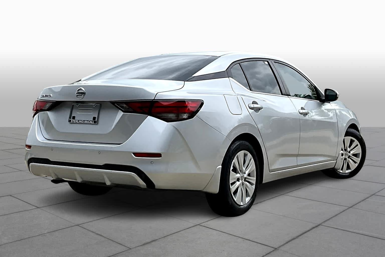 Used 2021 Nissan Sentra S FWD image 12