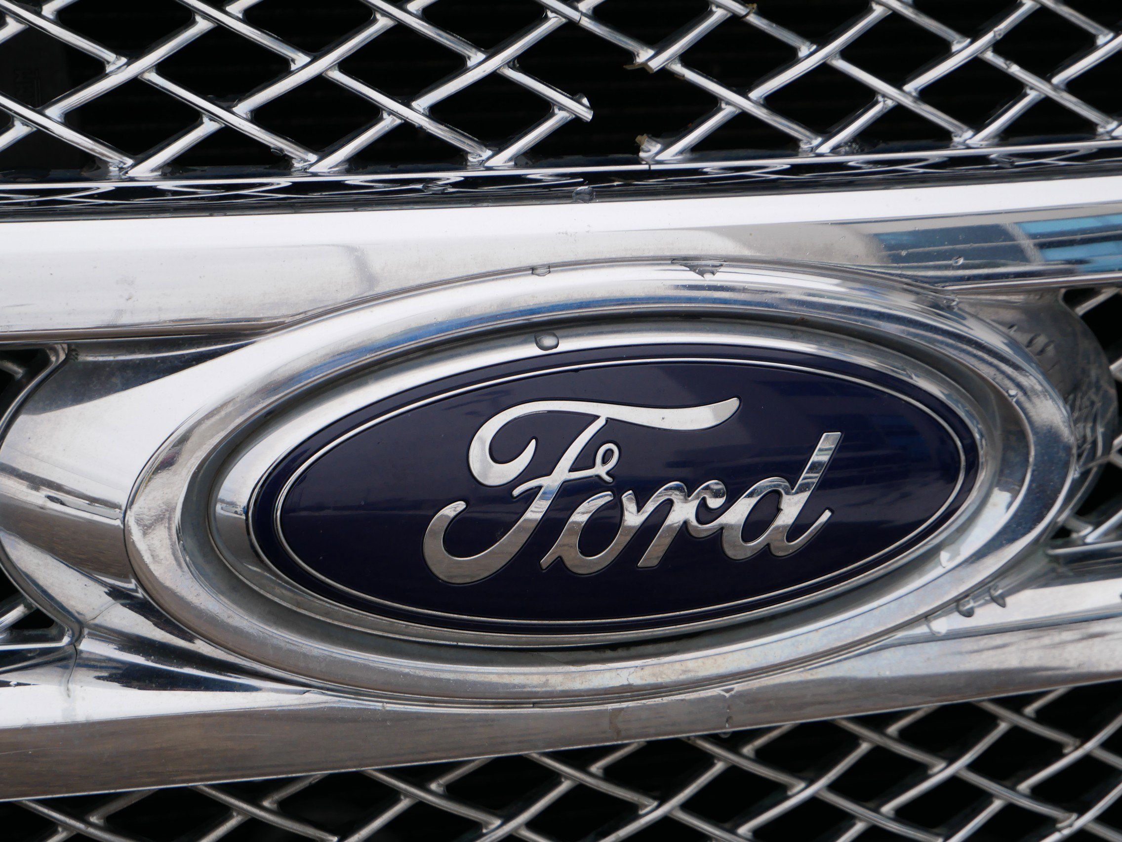 Used 2012 Ford F150 Lariat w/ Lariat Chrome Pkg image 4