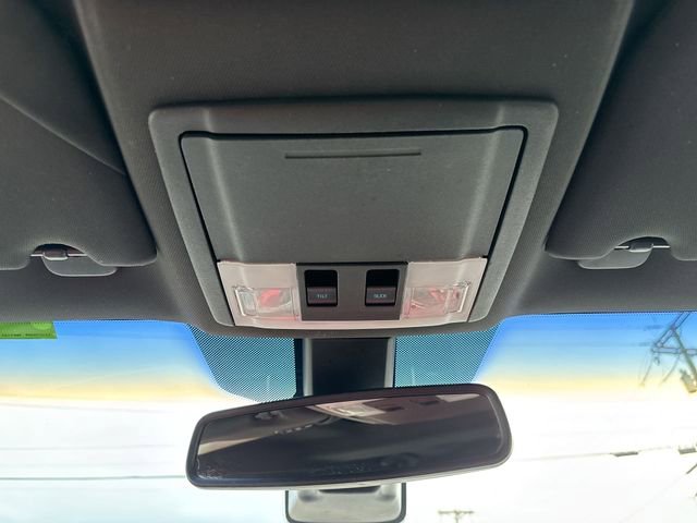 Used 2013 Ford Taurus SHO image 32