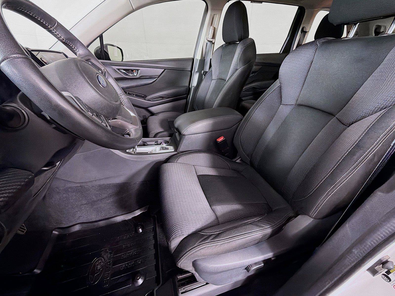 Used 2024 Subaru Ascent Premium w/ Convenience Package AWD/4WD image 2