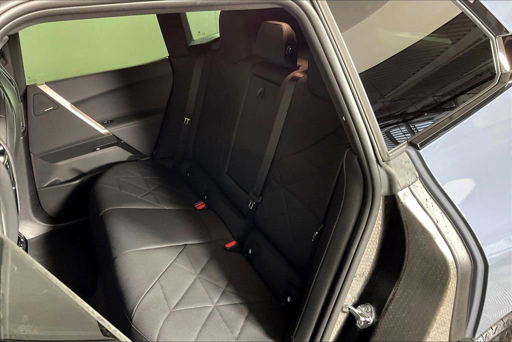 Used 2025 BMW iX xDrive50 w/ Sport Package image 24