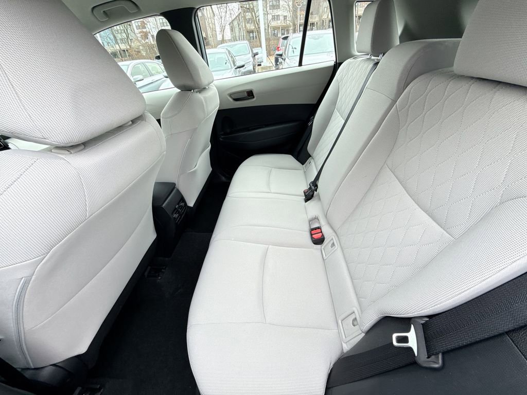 Used 2023 Toyota Corolla Cross L image 23