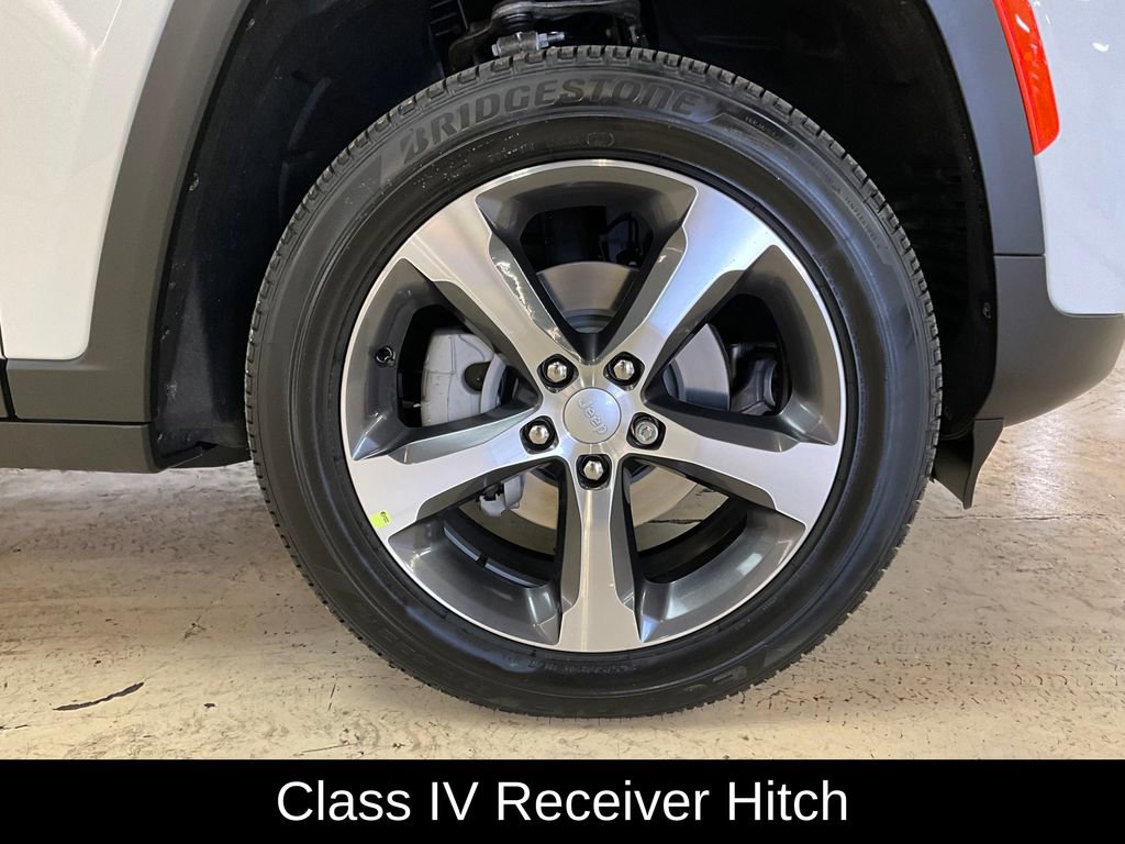 New 2025 Jeep Grand Cherokee Limited w/ Trailer Tow Package image 10