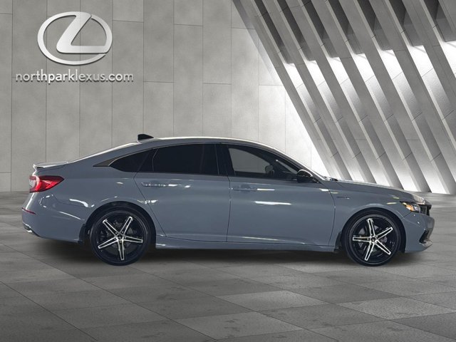 Used 2022 Honda Accord Sport image 4