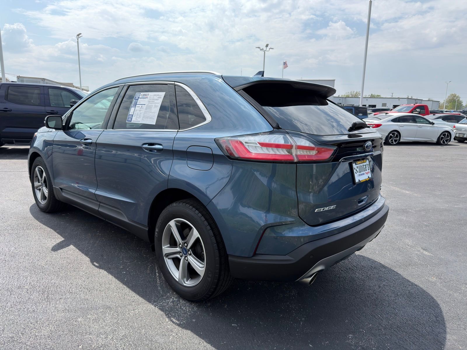Used 2019 Ford Edge SEL w/ Equipment Group 201A AWD/4WD image 4