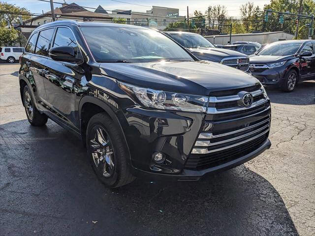 Used 2019 Toyota Highlander AWD V6 image 6