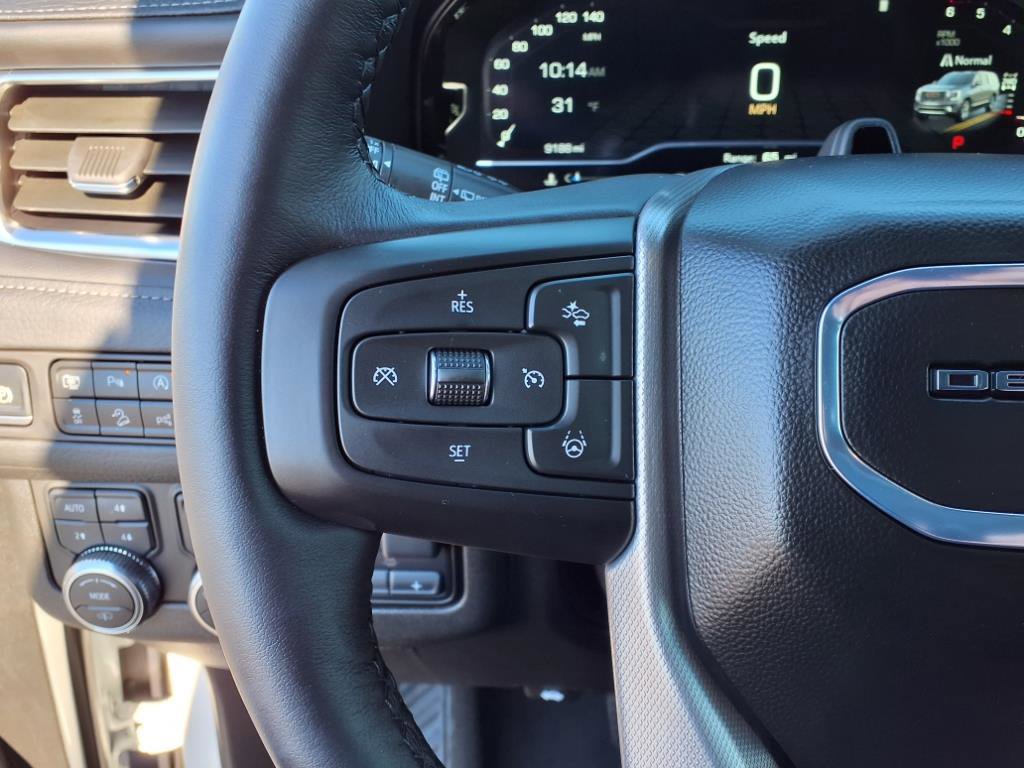 Used 2024 GMC Yukon XL Denali w/ Denali Reserve Package image 11