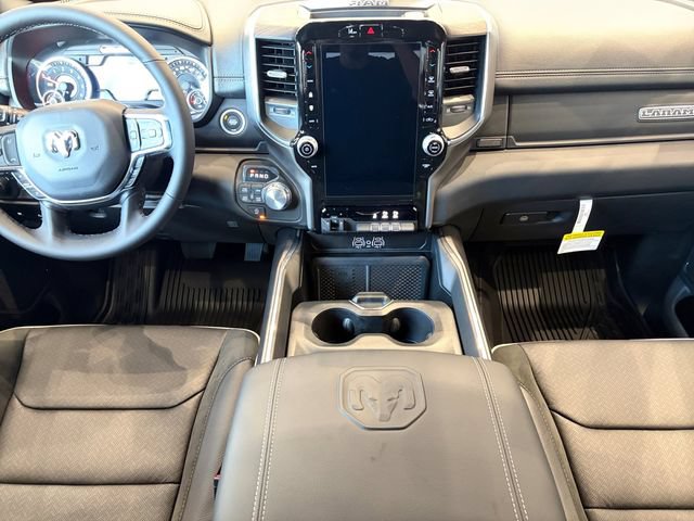 New 2026 RAM 1500 Laramie AWD/4WD image 18