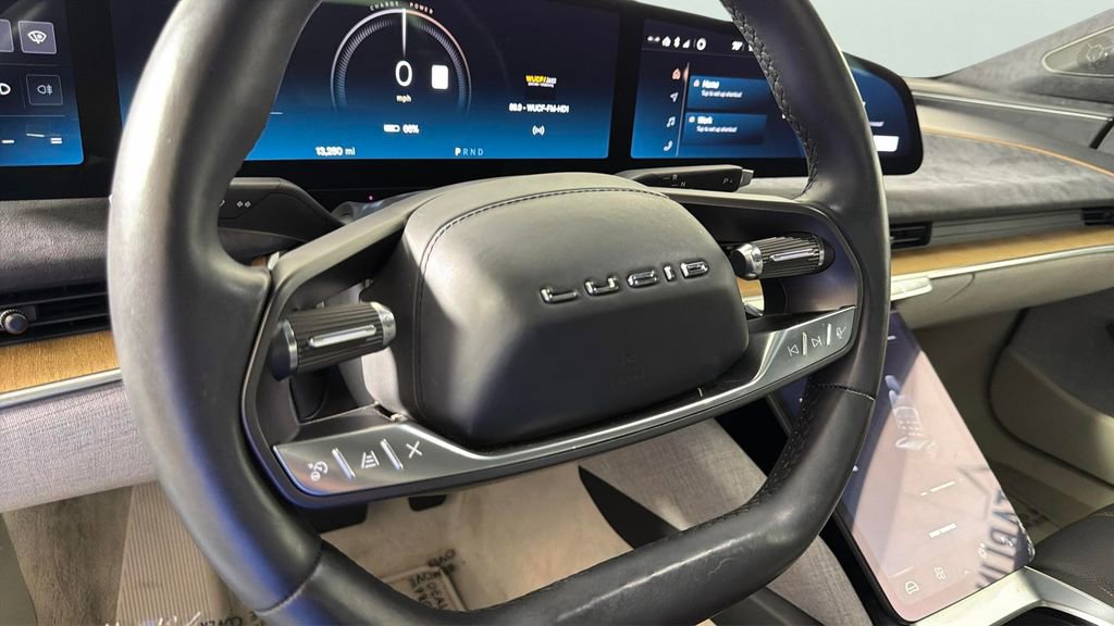 Used 2023 Lucid Air Grand Touring image 27