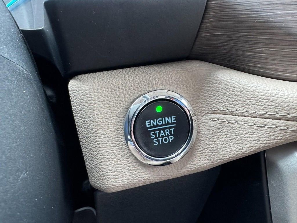 Used 2024 Ford Expedition Limited AWD/4WD image 25