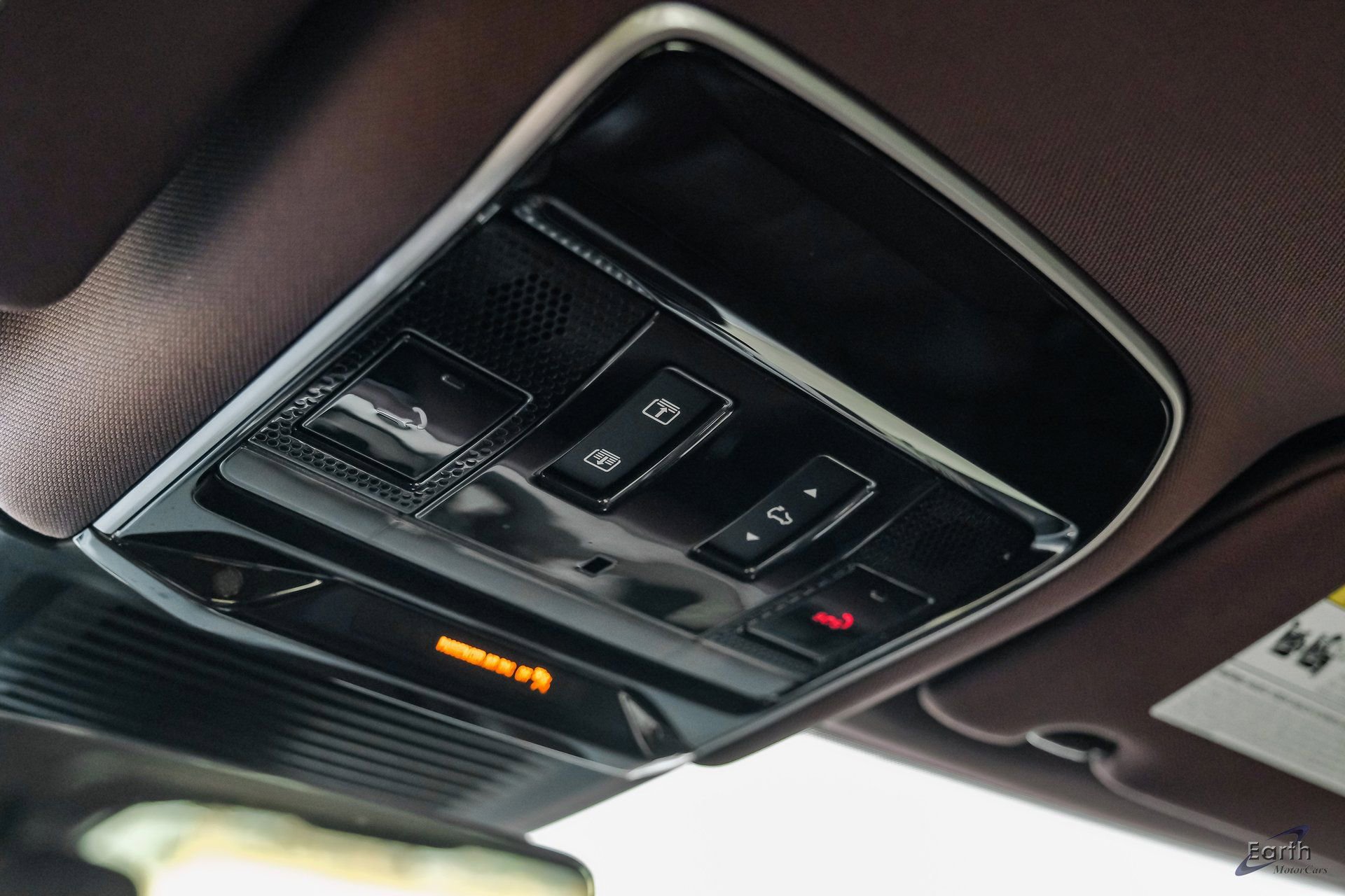 Used 2024 Land Rover Range Rover SE image 40