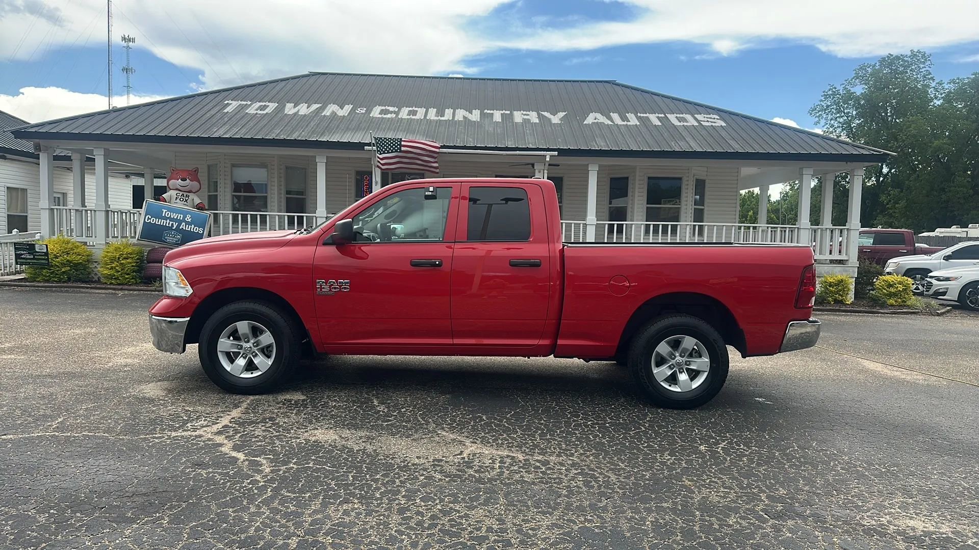 Used 2024 RAM 1500 Classic SLT image 8