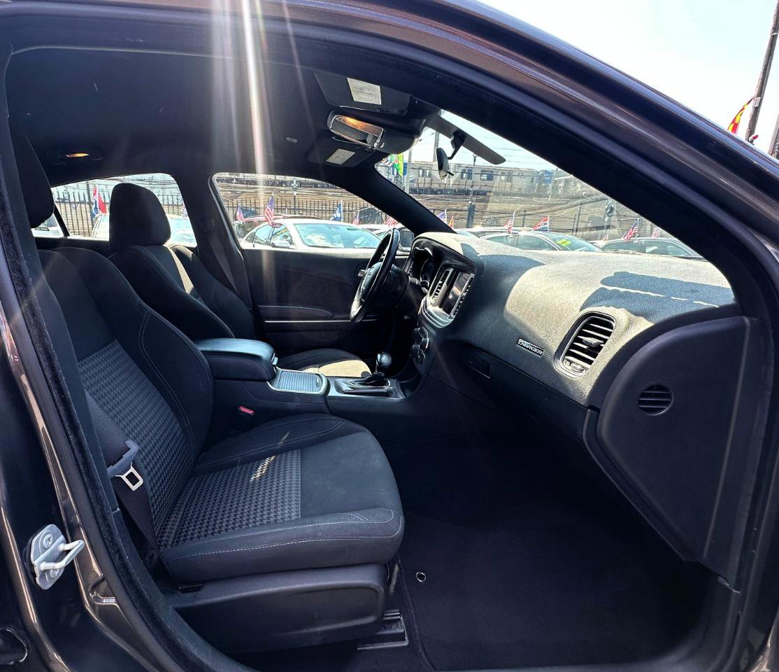 Used 2023 Dodge Charger SXT RWD image 23